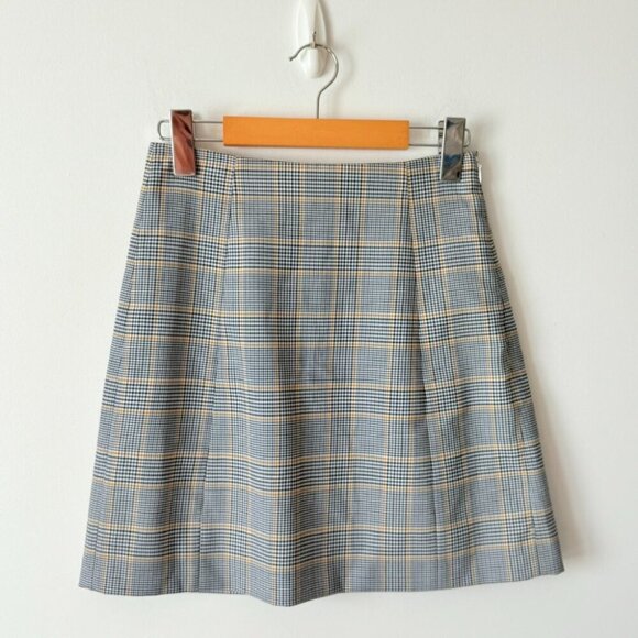 Aritzia Babaton Plaid Houndstooth Hopper Mini Skirt in Cairo Gold Size 2 - Picture 2 of 6